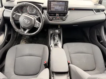 2021 Toyota Corolla - image 8