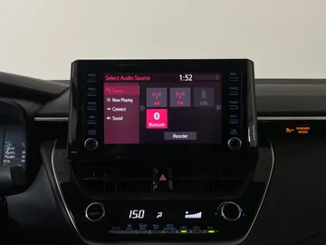 2022 Toyota Corolla - image 22