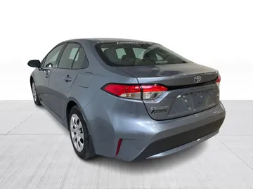 2022 Toyota Corolla - image 10