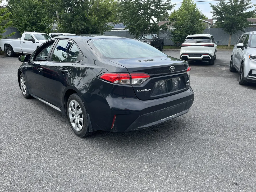 2022 Toyota Corolla — photo 3