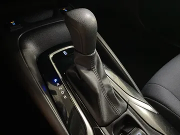 2022 Toyota Corolla - image 24