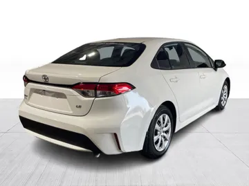 2022 Toyota Corolla - image 12