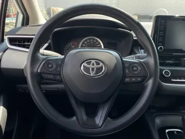 2022 Toyota Corolla - image 15