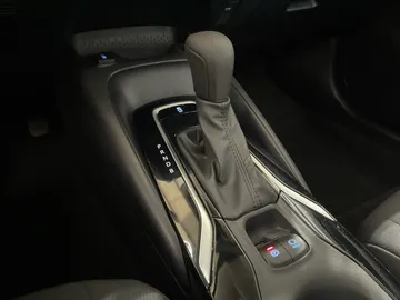 2022 Toyota Corolla - image 22