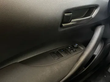 2022 Toyota Corolla - image 19