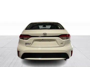 2022 Toyota Corolla - image 10