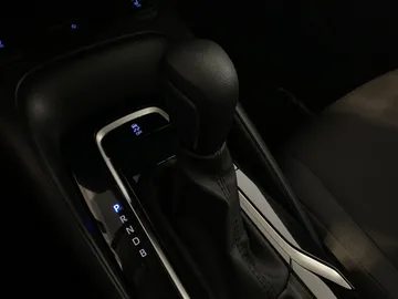 2021 Toyota Corolla - image 30