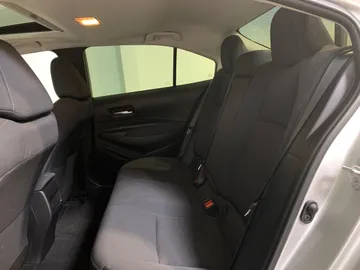 2021 Toyota Corolla - image 11