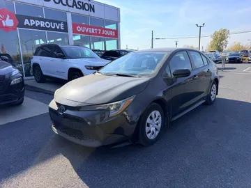 2020 Toyota Corolla - image 3