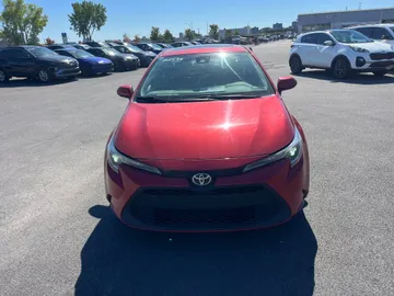 2020 Toyota Corolla - image 2