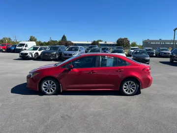 2020 Toyota Corolla - image 4