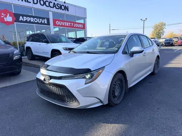 2020 Toyota Corolla - image 3
