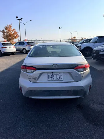 2020 Toyota Corolla - image 6