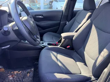 2020 Toyota Corolla - image 8