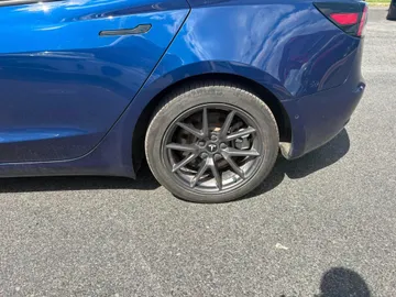 2021 Tesla Model 3 - image 7