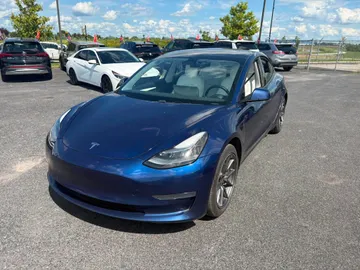 2021 Tesla Model 3 - image 3