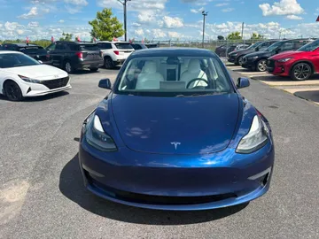 2021 Tesla Model 3 - image 2