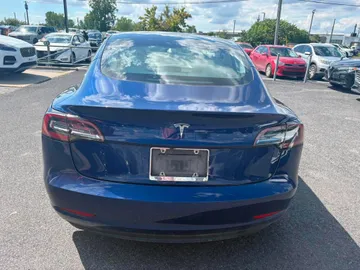 2021 Tesla Model 3 - image 6