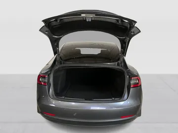 2019 Tesla Model 3 - image 12