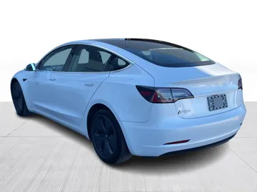 2020 Tesla Model 3 - image 12