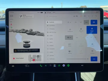 2020 Tesla Model 3 - image 25