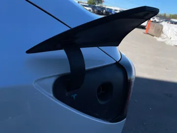 2020 Tesla Model 3 - image 18