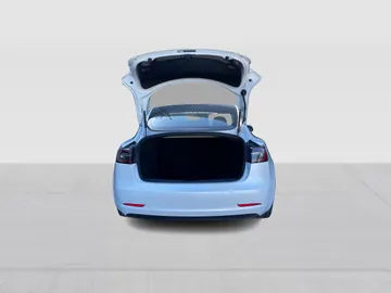 2020 Tesla Model 3 - image 14