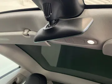 2020 Tesla Model 3 - image 14