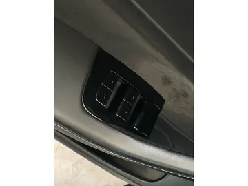 2020 Tesla Model 3 - image 23