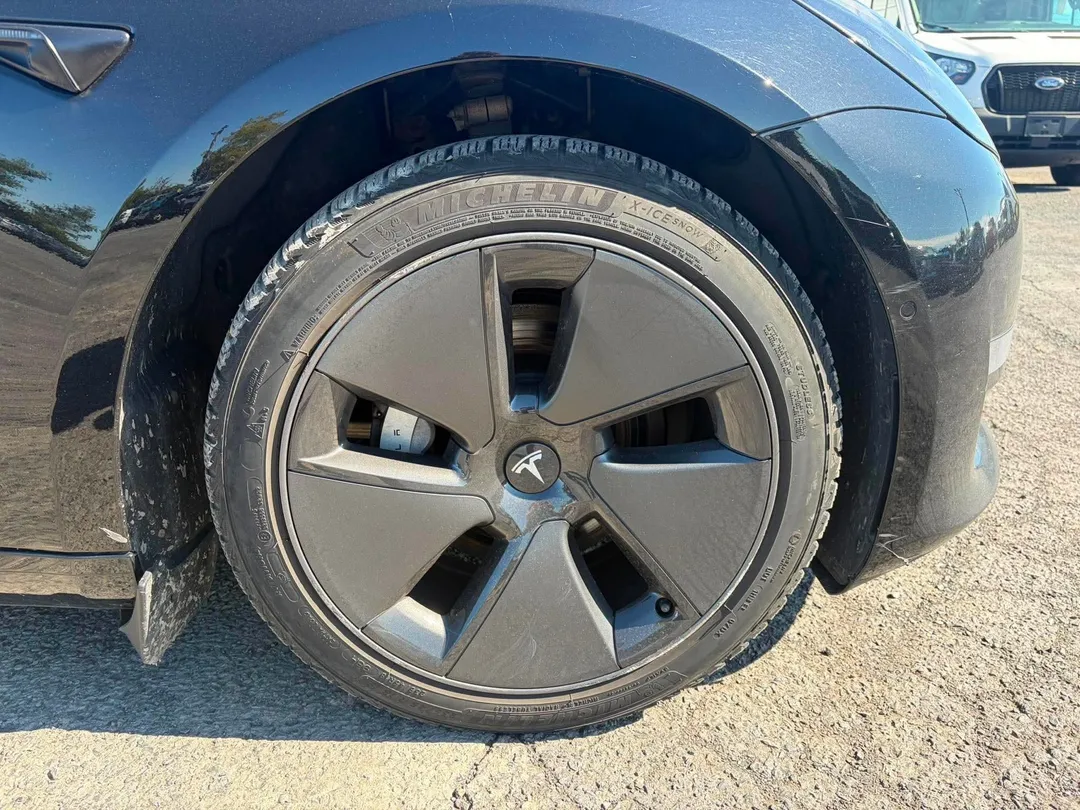 2021 Tesla Model 3 Standard Range Plus, photo 6