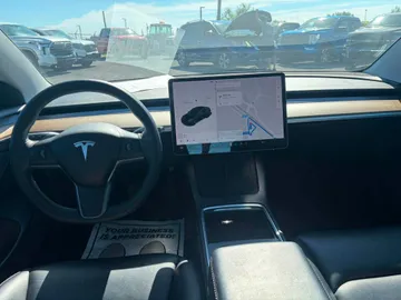 2021 Tesla Model 3 - image 8