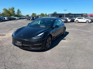 2021 Tesla Model 3 - image 3