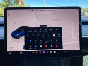 2022 Tesla Model 3 - image 8