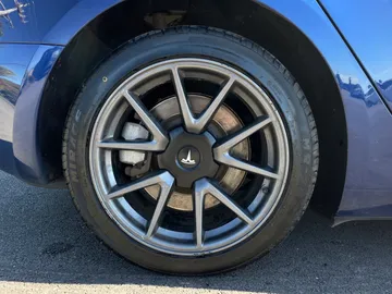 2022 Tesla Model 3 - image 7
