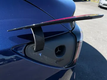 2022 Tesla Model 3 - image 19