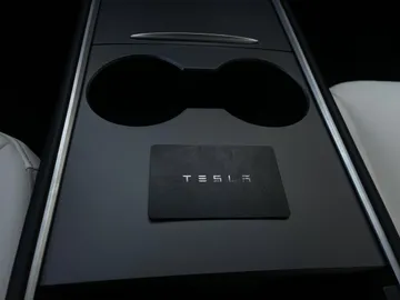 2021 Tesla Model 3 - image 23