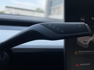 2021 Tesla Model 3 - image 26