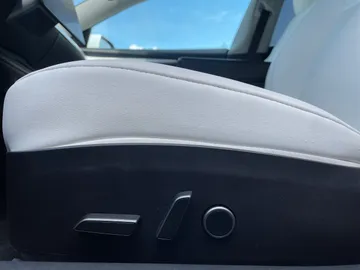 2021 Tesla Model 3 - image 25