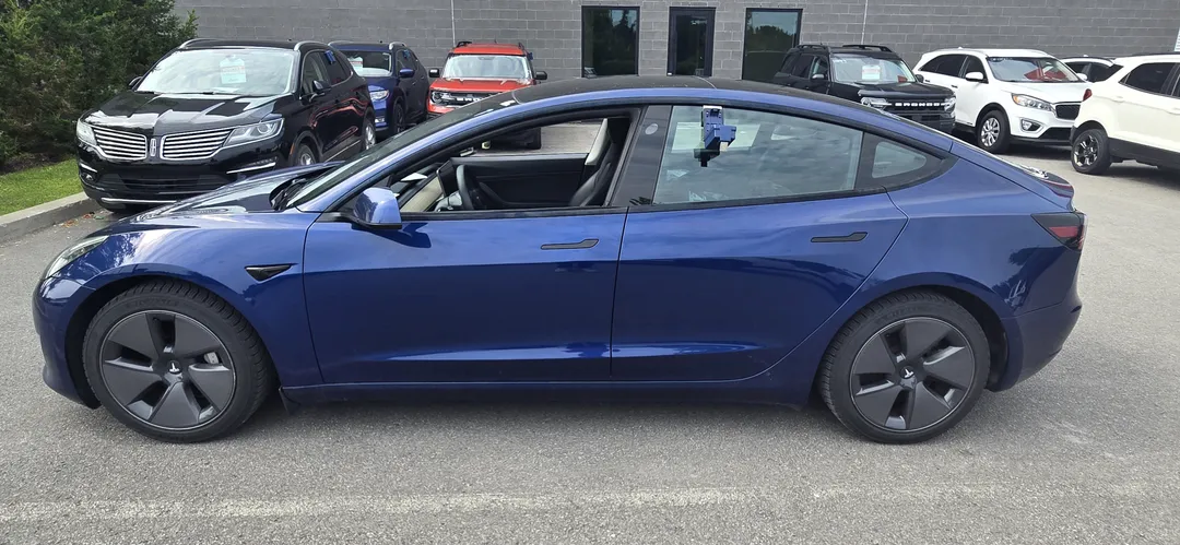 2021 Tesla Model 3 — photo 4