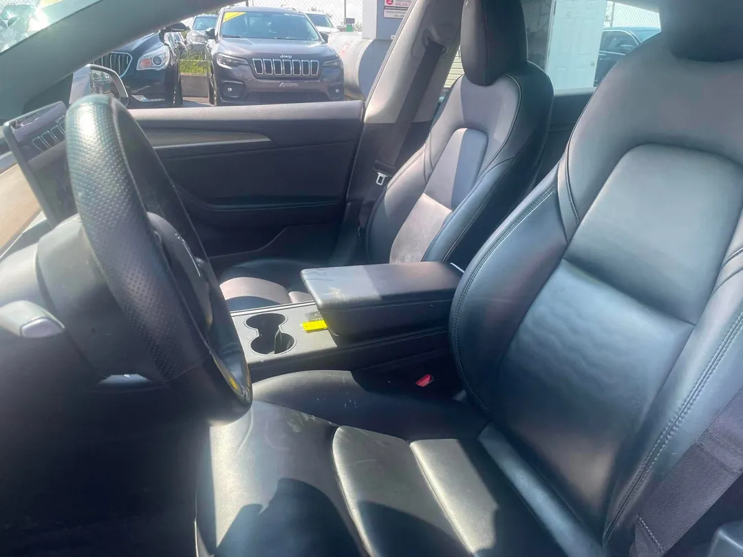 2021 Tesla Model 3 — photo 7