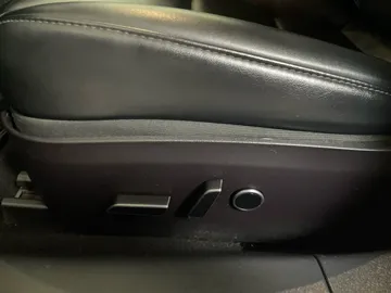2021 Tesla Model 3 - image 18
