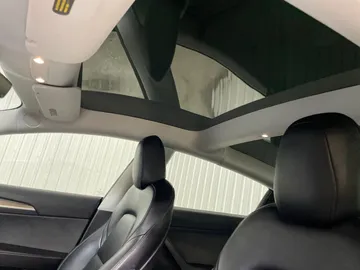 2021 Tesla Model 3 - image 6