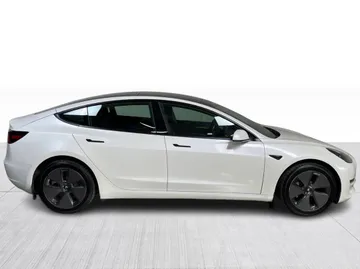 2021 Tesla Model 3 - image 2