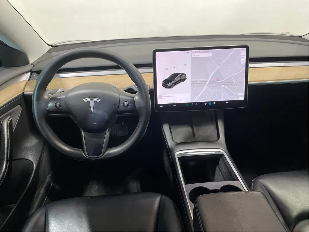 2021 Tesla Model 3 — photo 4