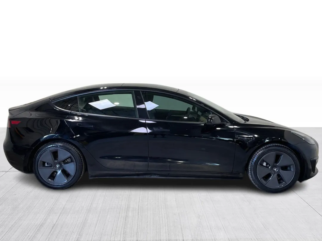 2021 Tesla Model 3 — photo 2
