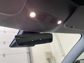 2021 Tesla Model 3 - image 16