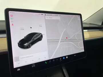 2021 Tesla Model 3 - image 25