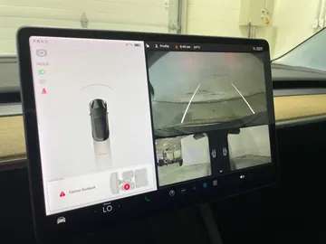 2021 Tesla Model 3 - image 19