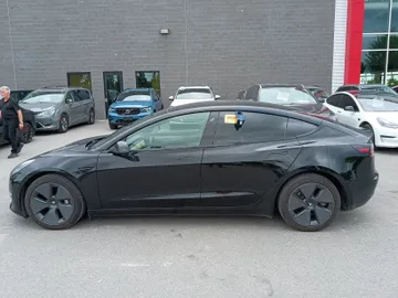 2021 Tesla Model 3 - image 4