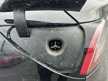 2021 Tesla Model 3 - image 10